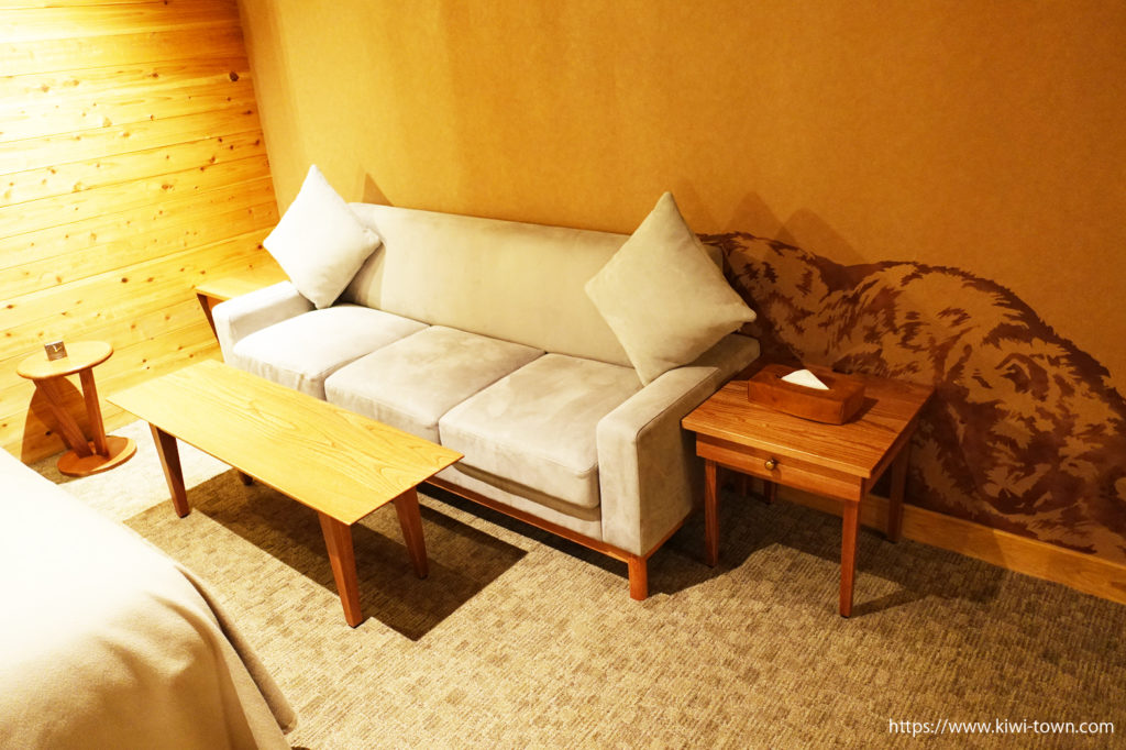 グランピング気分が楽しめる客室【UNWIND HOTEL＆BAR-札幌】
